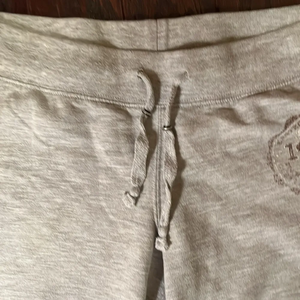 No Boundaries Low Rise Drawstring Yoga Capris Size Medium Junior - Image 4