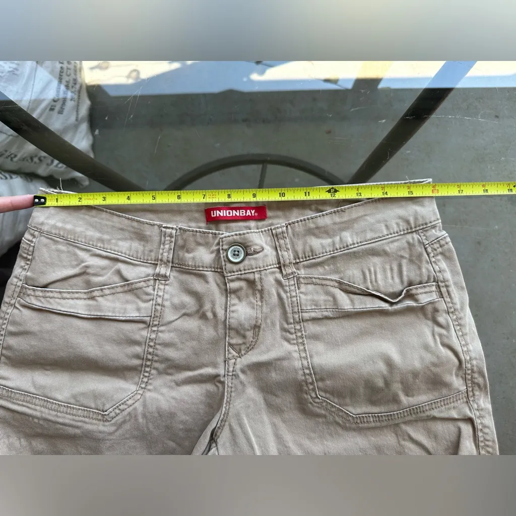 Unionbay Delaney Twill Shorts Shorts in Tan Size 9 - Image 4