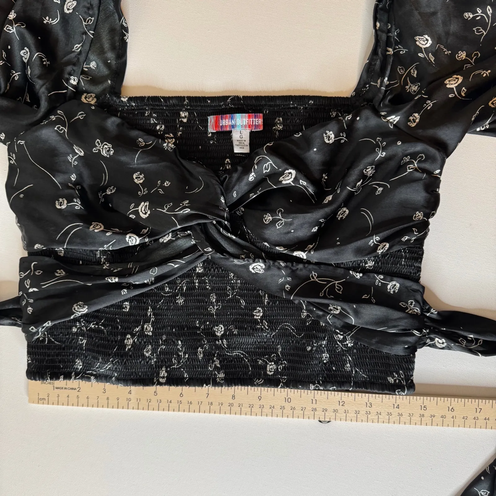 Urban Outfitters Smocked Tie Back Top‎ Sz L Black Floral Long Sleeve Whimsigoth - Image 11