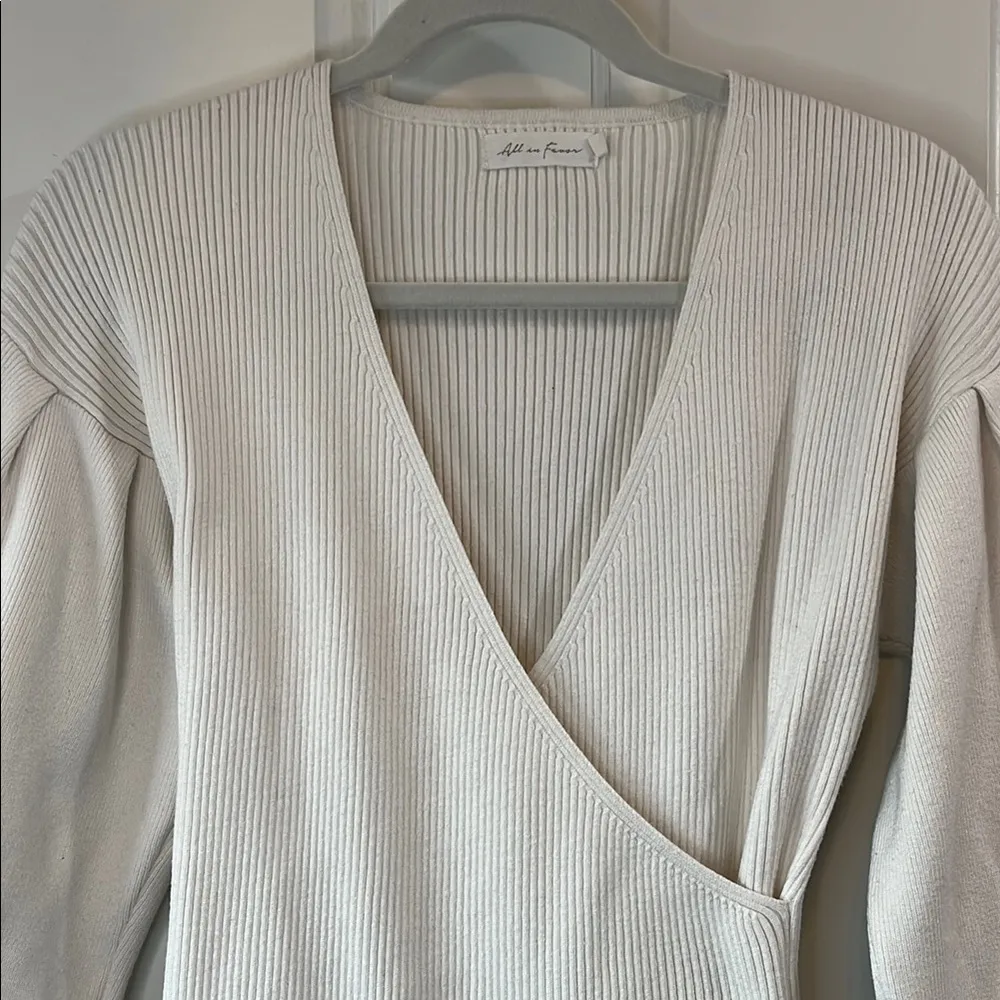 All in Favor White Ribbed Faux Wrap Sweater w/ Balloon Sleeves - Size Small - Image 3