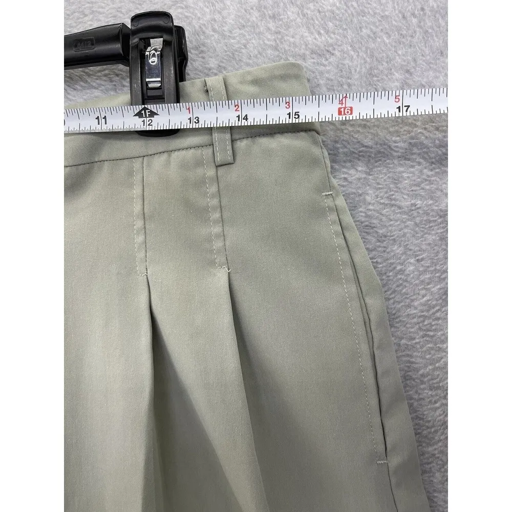 Reclaimed Vintage Women's Pleated Shorts Size 10 Walking Beige Brown High Rise - Image 6