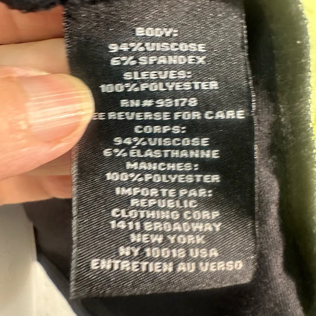 Premise Black Elbow Sleeve Top Size 3XL EUC - Image 4