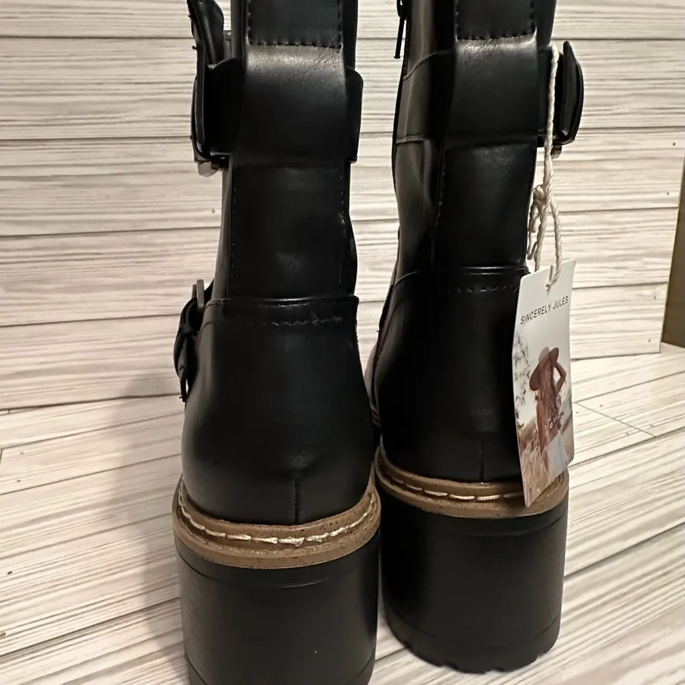 NWT Esprit Womens Chunky Black Heeled Combat Boots - Image 4