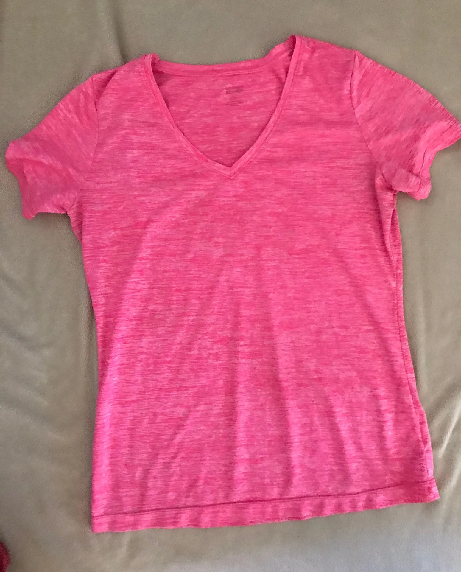 Women’s Sports Shirt Size M - Image 3