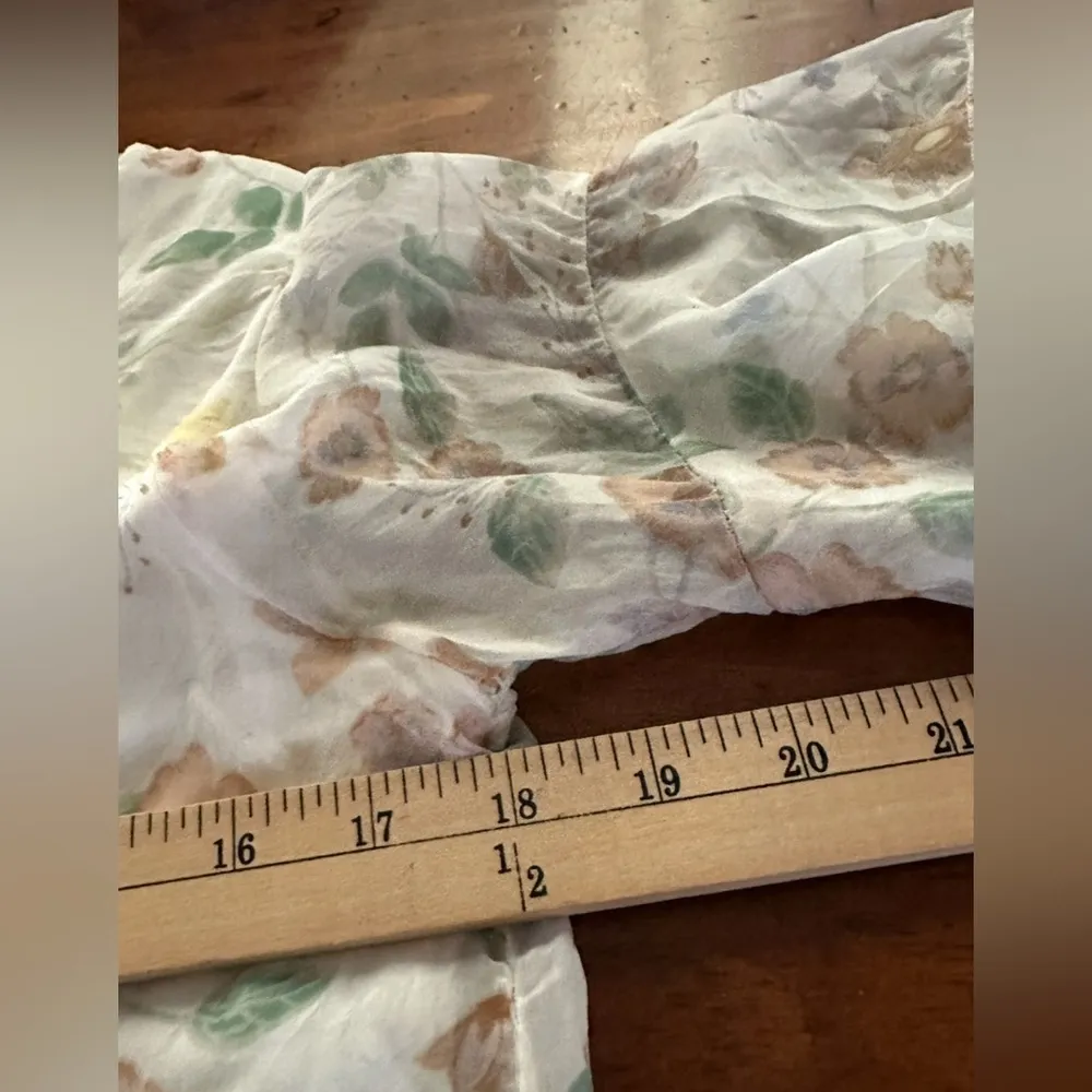 GIUSY Made in Italy Chic Floral Silk top Sz S
Elegant Boho Flowy Feminine - Image 12