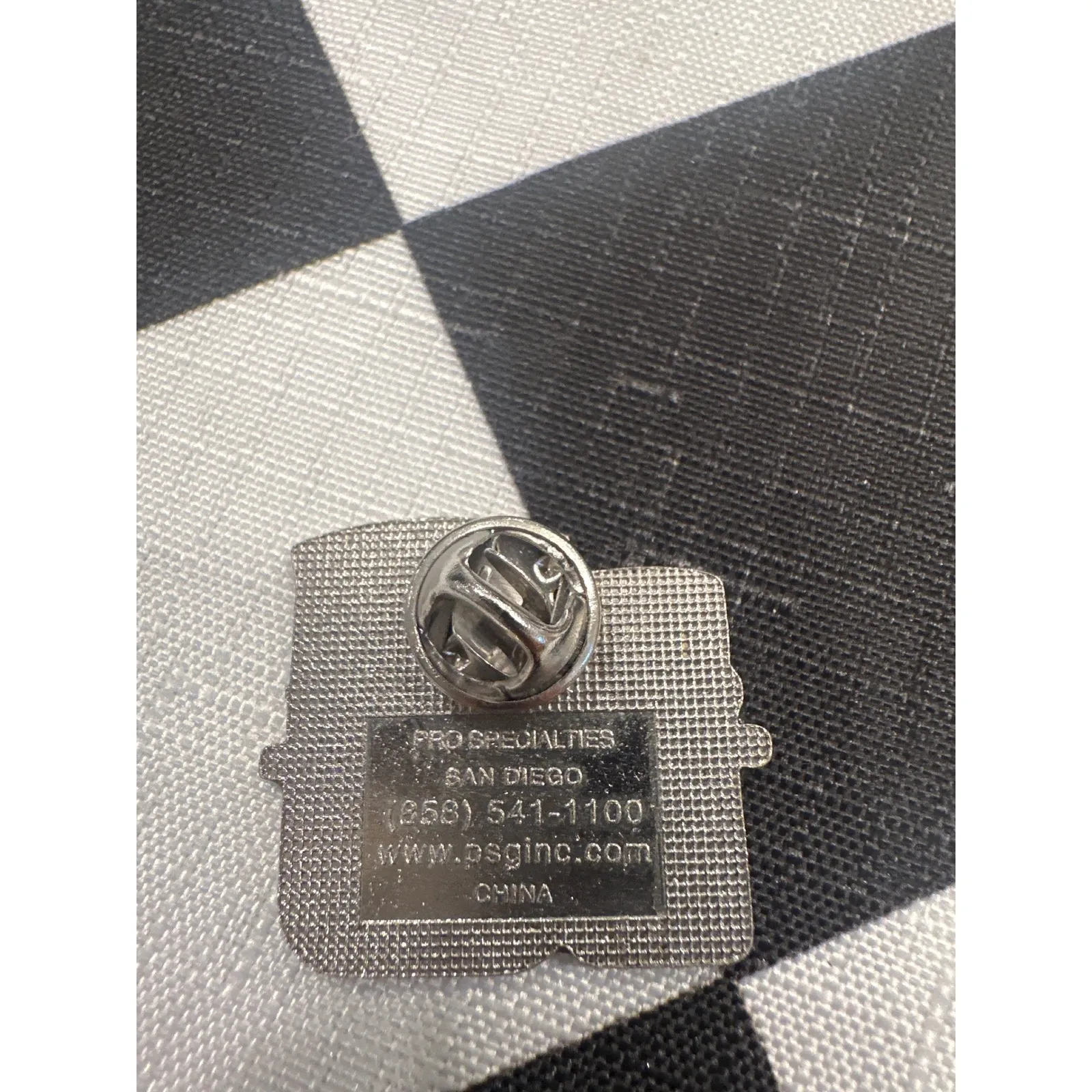 Orange County Statewide Primary Election June 6 2006 Lapel Pin Enamel collector Gray - Image 3