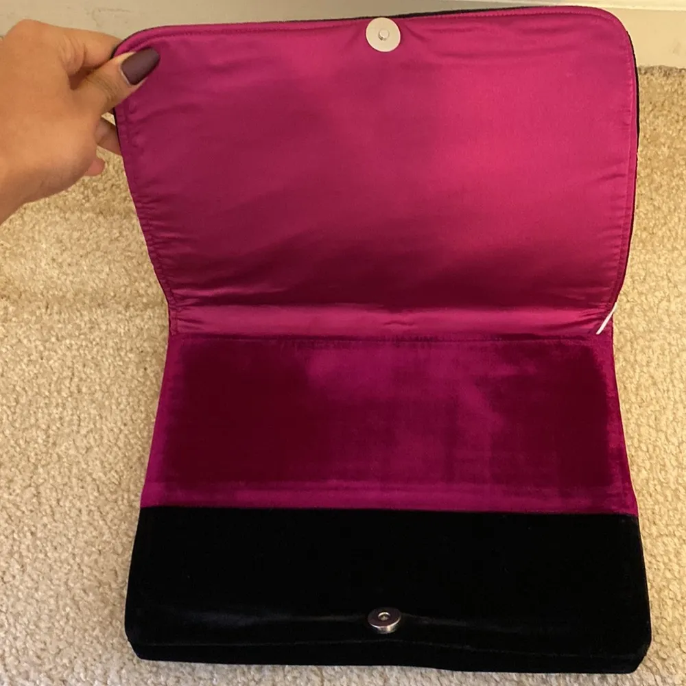 Velvet Clutch Pink - Image 2