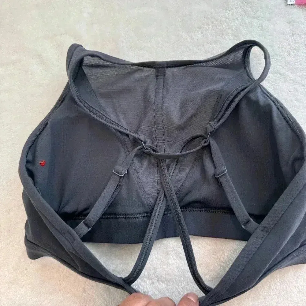 Lorna Jane mesh sports bra - Image 6