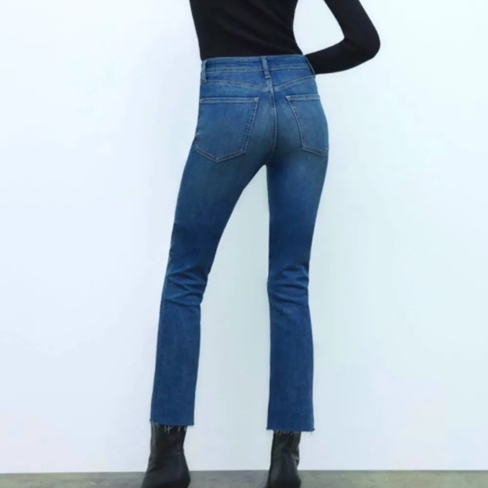 ZARA Cropped Flare Jeans - Image 5