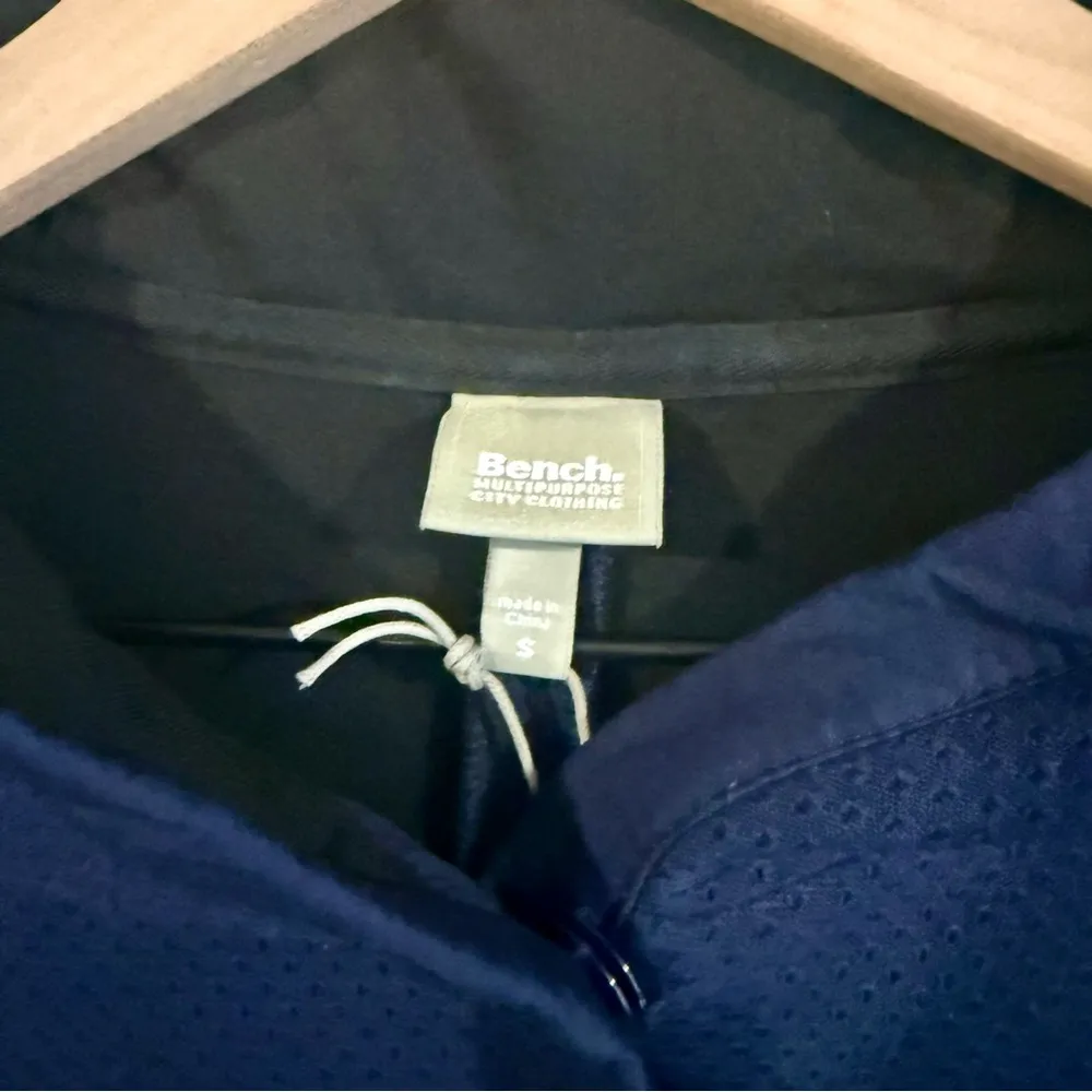 BENCH NAVY BLUE HOODED TRENCH WITH SNAP CLOSURE AND TIE WAIST SIZE SMALL NWT - Image 3