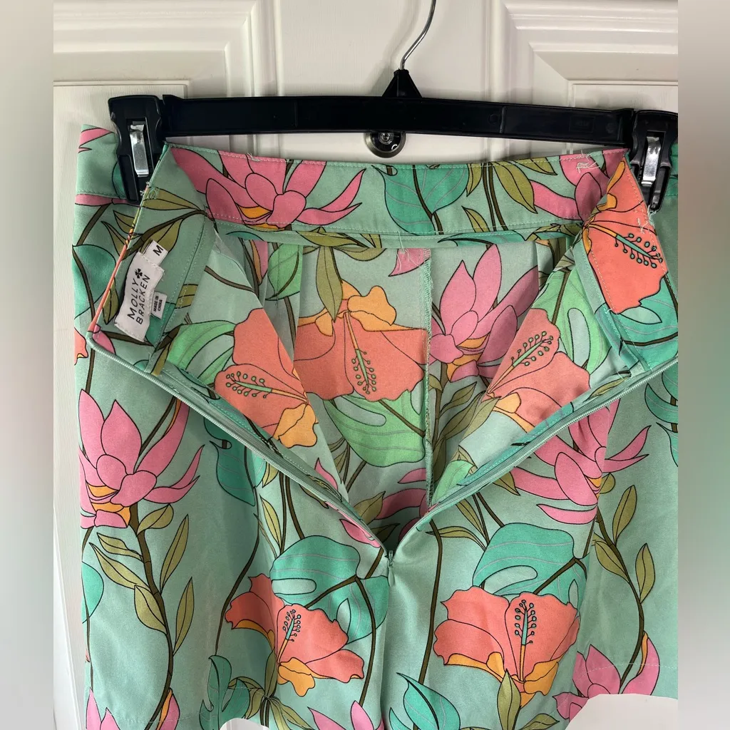 Molly Bracken floral print shorts high rise pleated medium tropical colorful - Image 4