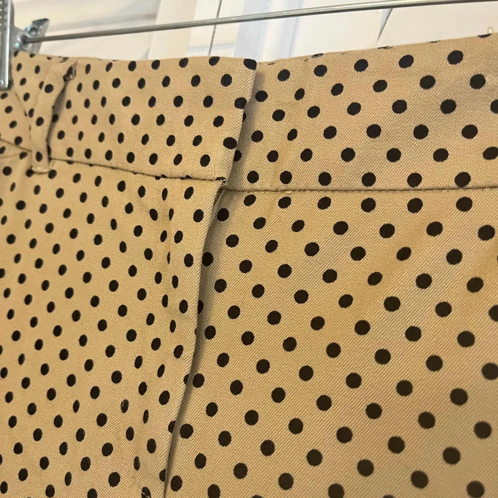 New York & Company Stretch‎ Tan And Black Polka Dot Dress Pants Size 8 - Image 4