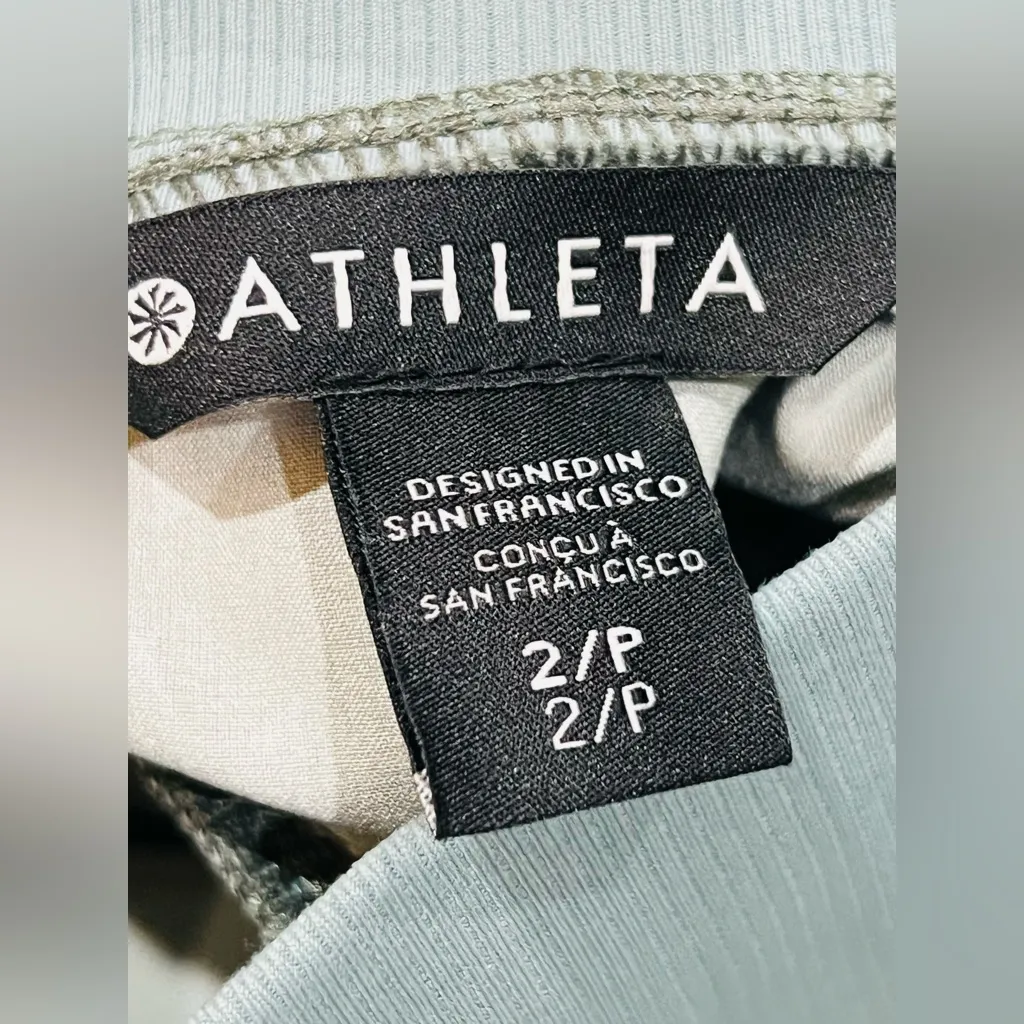 ATHLETA Nolita Slim Tapered
Printed Crop Pant 2P Denali Grey Green - Image 5