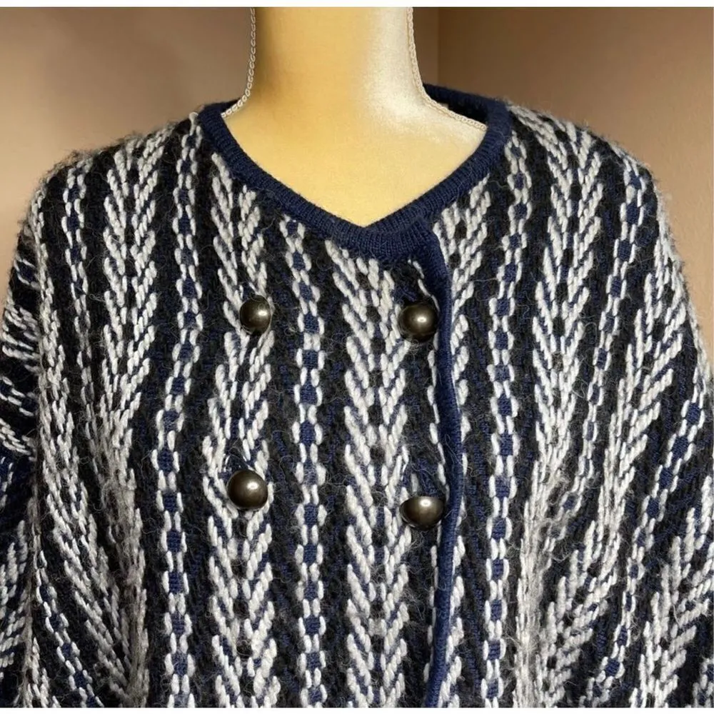 Anthropologie Sleeping On Snow Poncho Sweater With Pockets Fringe Hem - Image 3