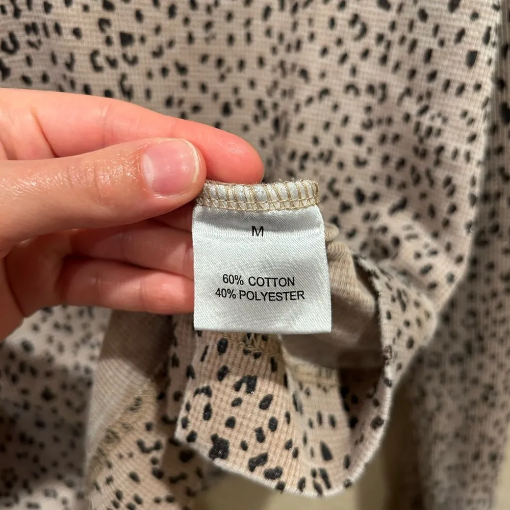 Jane + Delancey Tan Spotted Print Women’s Long Sleeve Collared Shirt - Image 11