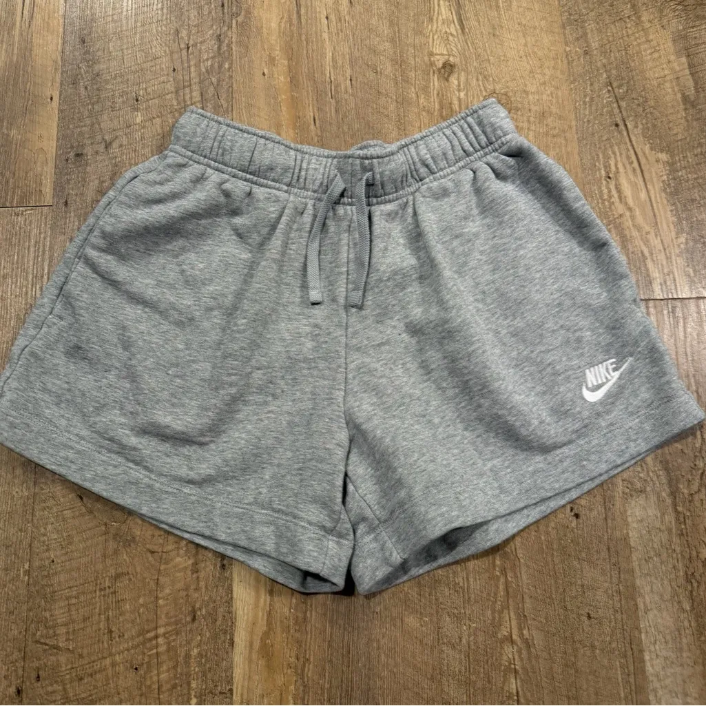 Nike Sportswear Club Fleece Shorts - Grey XS - Image 2