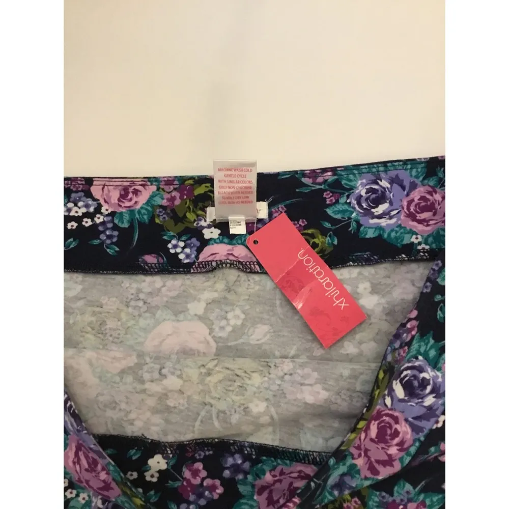 Xhilaration  Navy/Pink Floral Print Design Mini Skirt Sz XL Women - Image 6