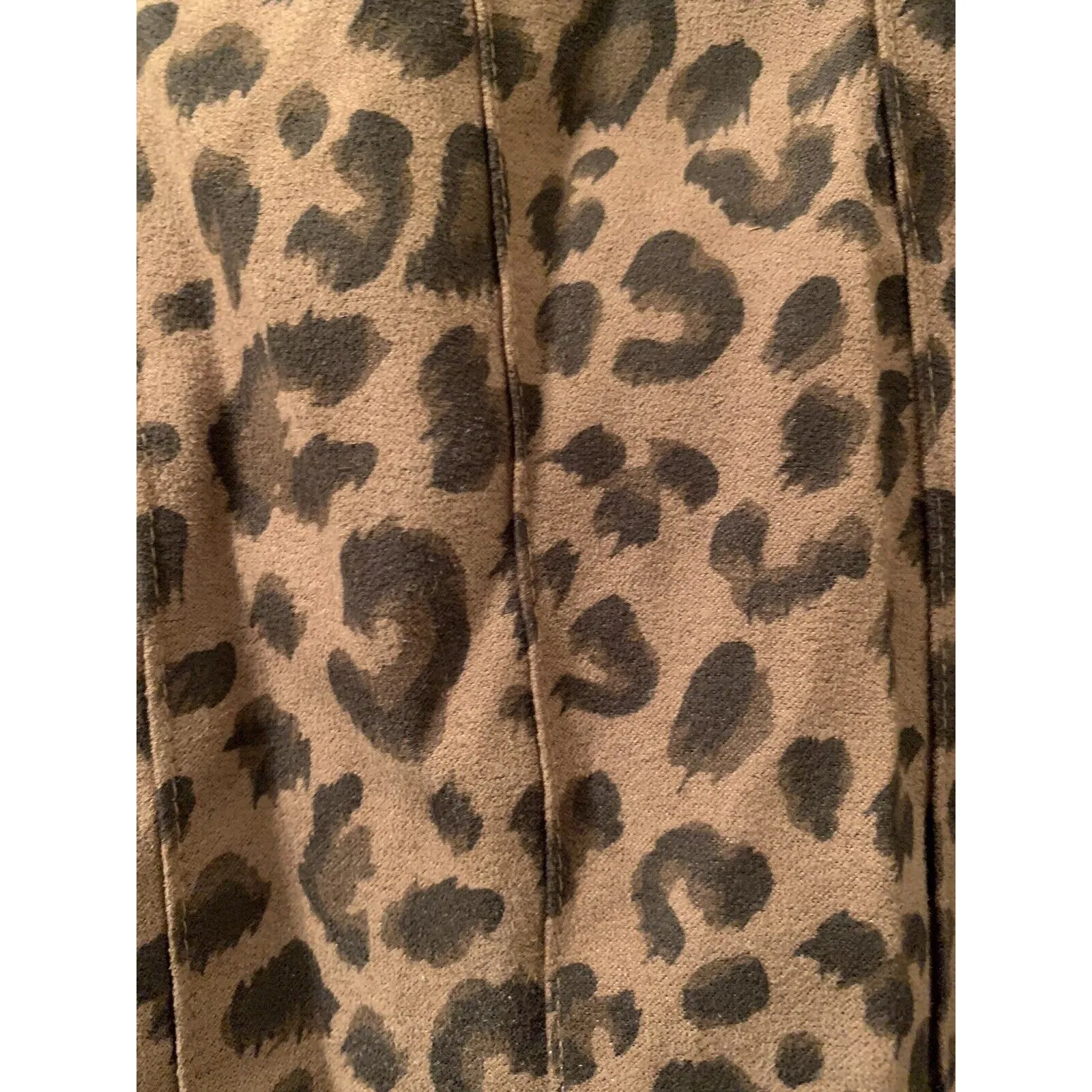 Lemon Grass Women's Leopard Animal Print Suede Full Zip Top Blouse Size Small - Image 6