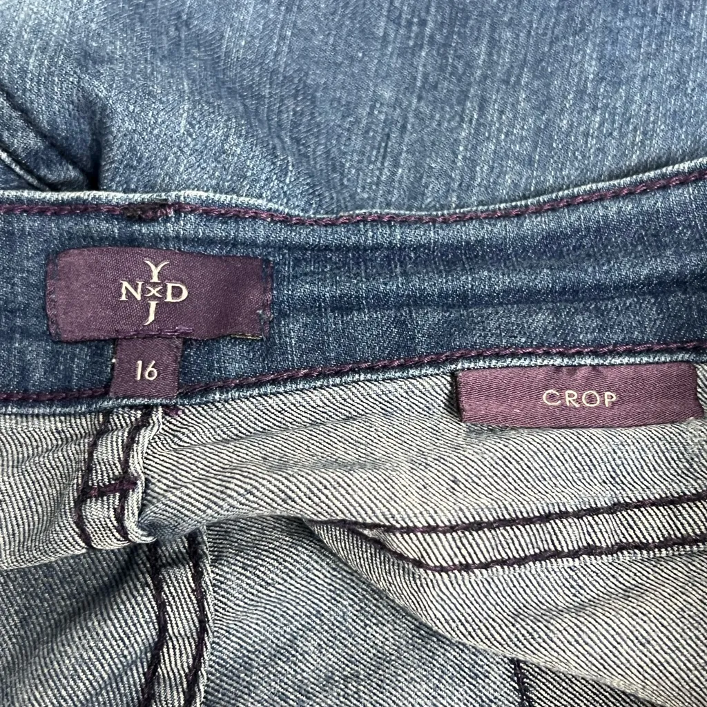 NYDJ Not Your Daughters Lift Tuck Crop Distressed Blue Jeans - Size 16 - GUC - Image 7