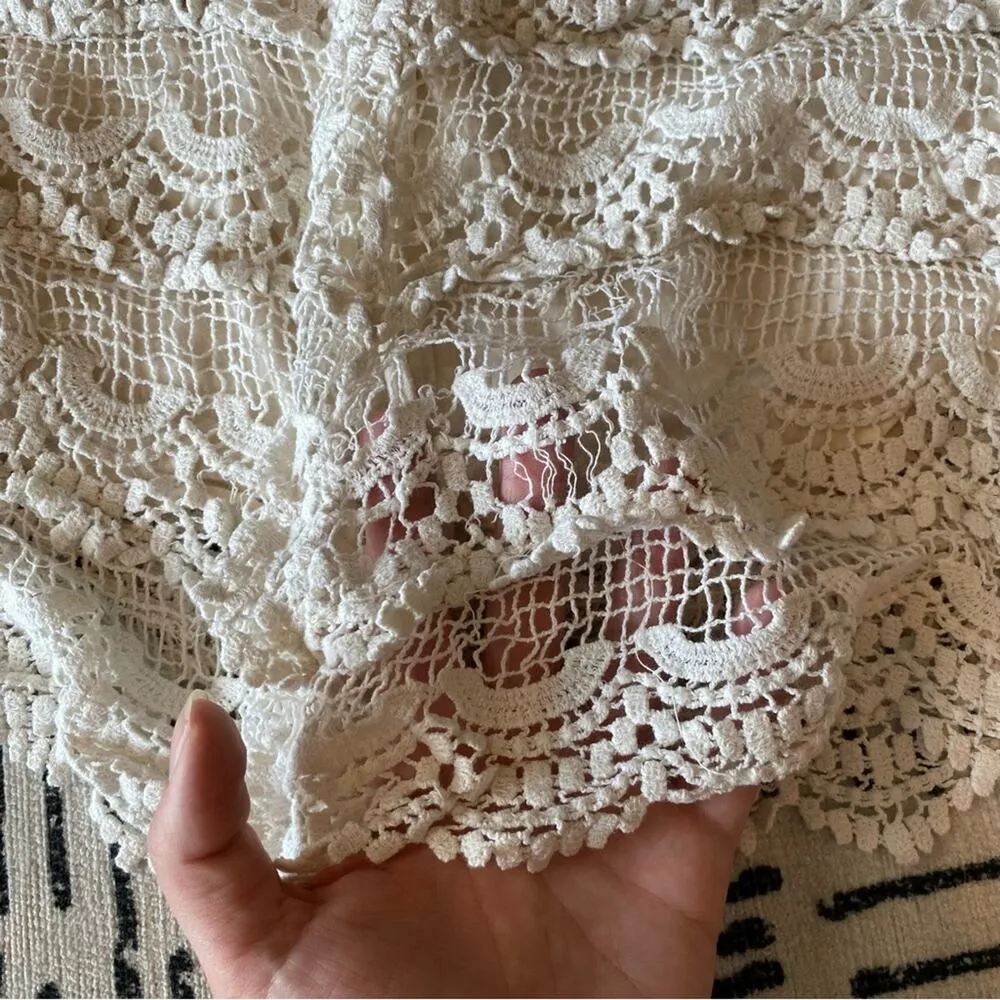 Zara Embroidered Lace Shorts Cream Small - Image 6