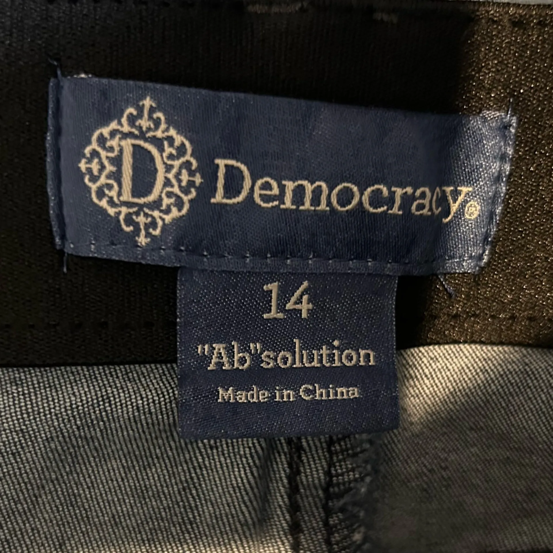 Democracy Straight Leg Lightly Distressed High Rise Denim Blue Jeans Size 14 - Image 5