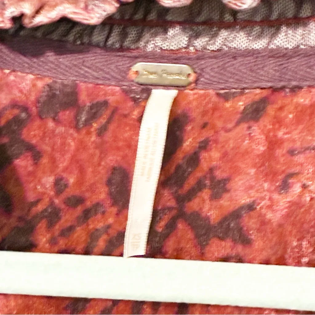 Free People Size XS Red Go Get Em' Velvet Wine Deep V Long Sleeve Blouse - Image 5