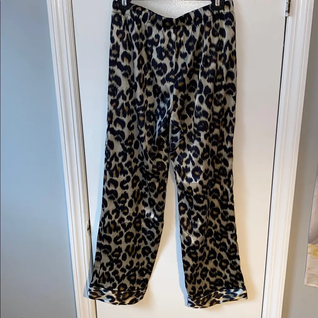 Victoria's Secret Animal Print Loungewear Size S - Image 10