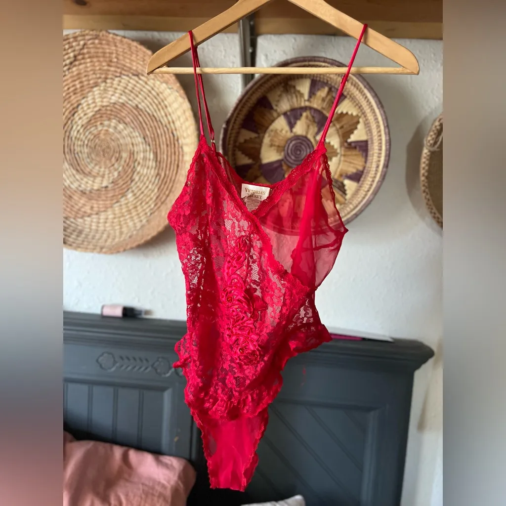 Vintage Victoria’s Secret Gold Label 90s Bodysuit Lingerie beaded lace - Image 9