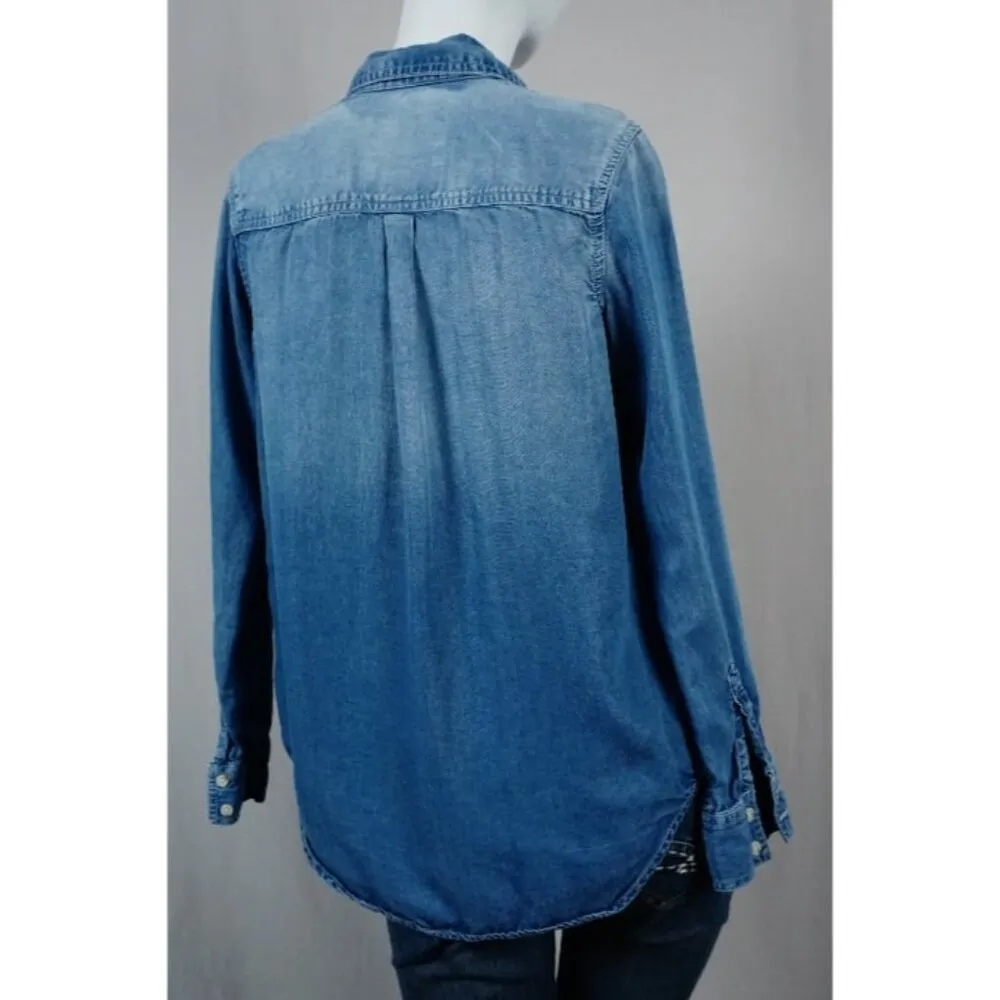 Mossimo Supply Co. Women’s Boyfriend Fit Denim Shirt Size XS - Image 3
