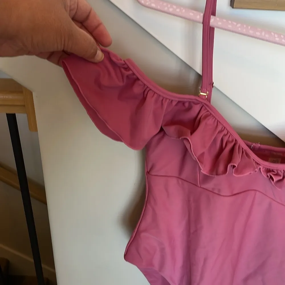 Beach Bunny Shanna Ruffle One Piece Swimsuit NWT - Image 5