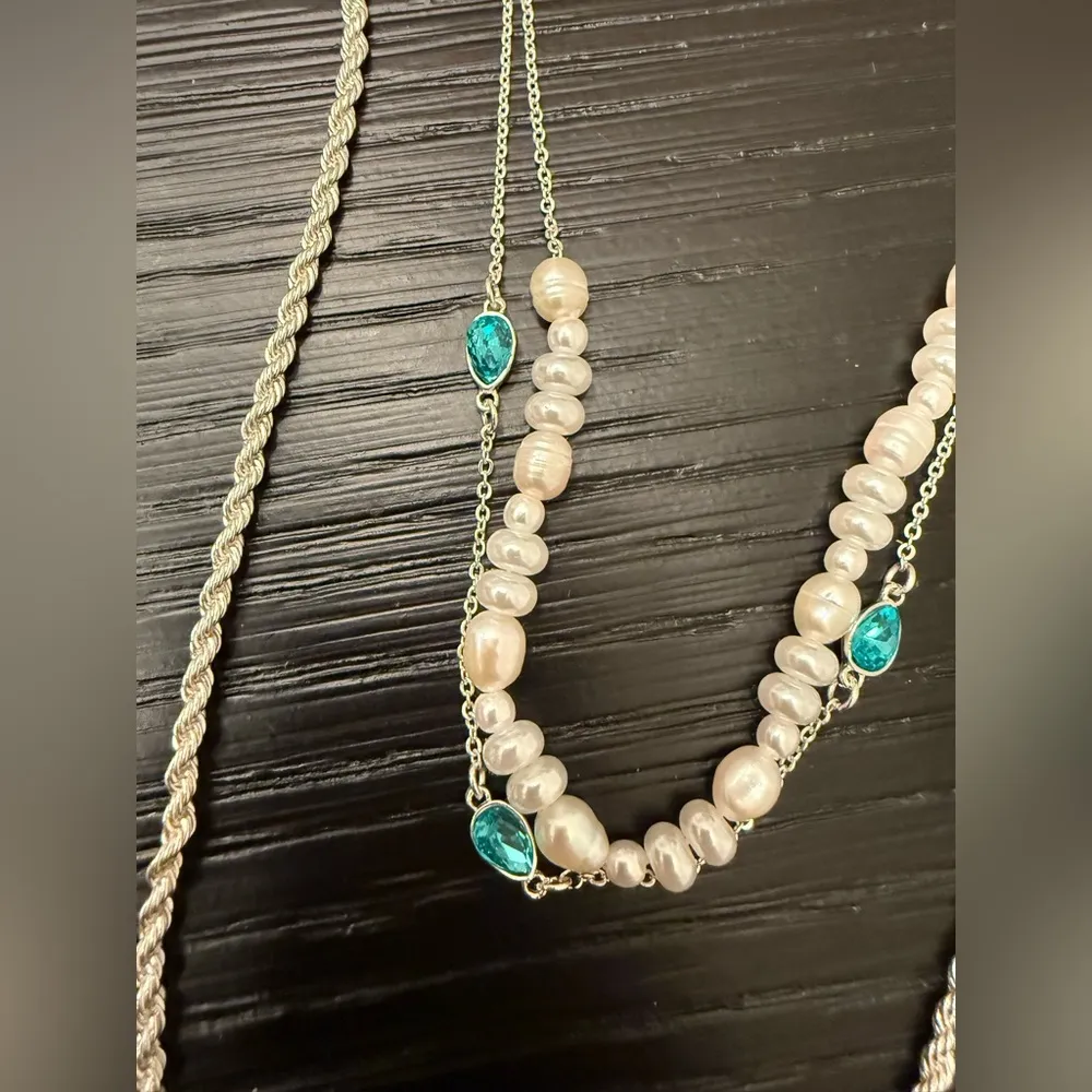 NWT LC Lauren Conrad Silver Tone Blue Crystal Simulated Pearl Multi-Row Necklace - Image 4