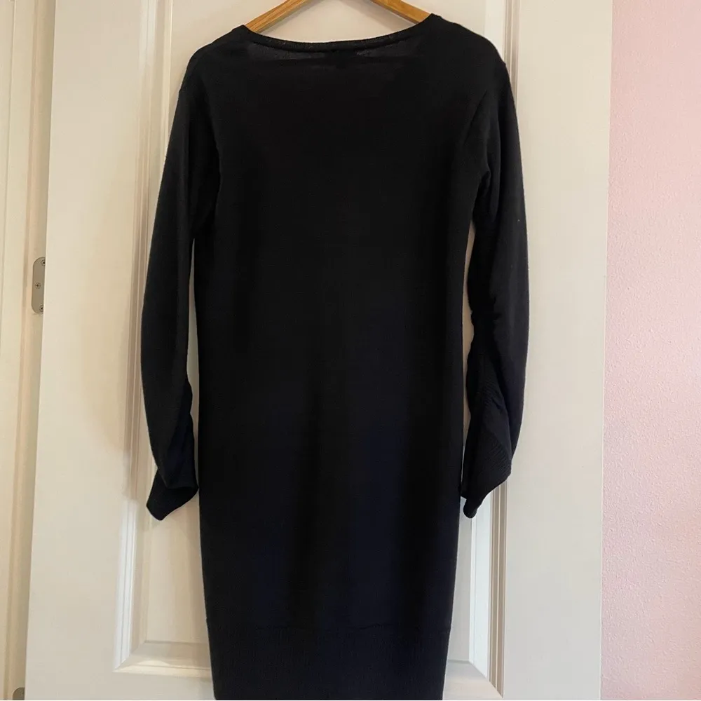 Ann Taylor Black Long Wrinkle Sleeves Sweater Dress Size Medium - Image 9