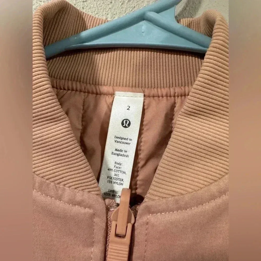NWT Lululemon Non Stop Bomber Jacket Cotton  Pink PRIMALOFT Size 2 - Image 7