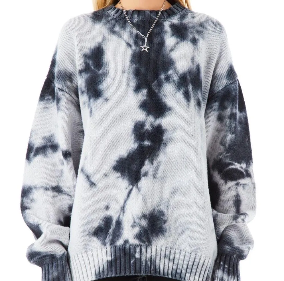 LF Oversized Crystal Die Sweater - Image 5