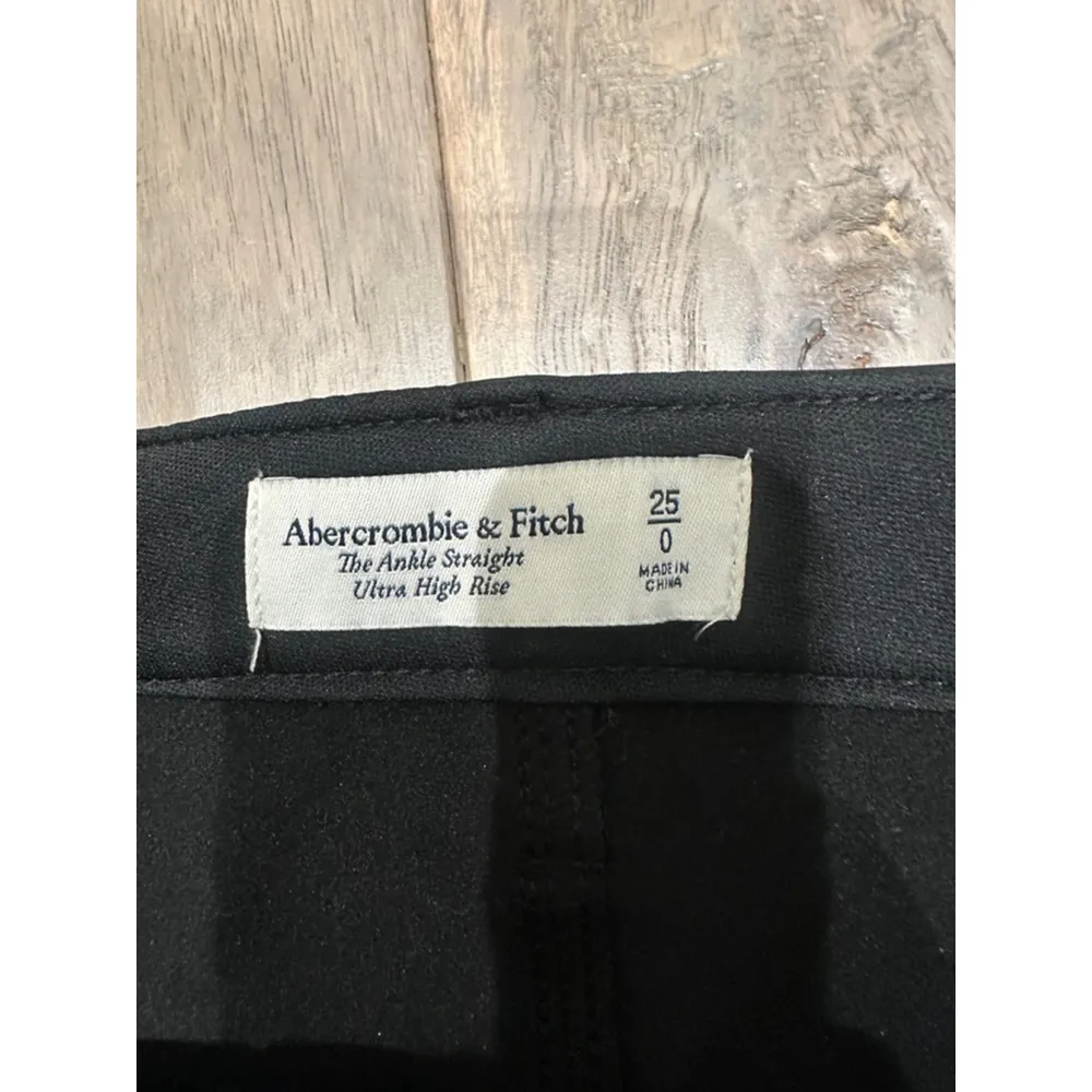 Abercrombie and Fitch Black Faux Leather Ankle Pants - Image 6