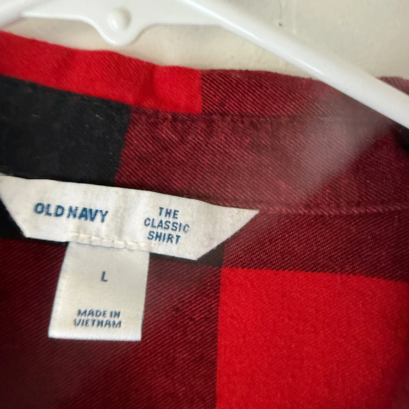 Old Navy Red Black Buffalo Plaid Grunge Shirt Womens  L Long Sleeve Button Up - Image 4