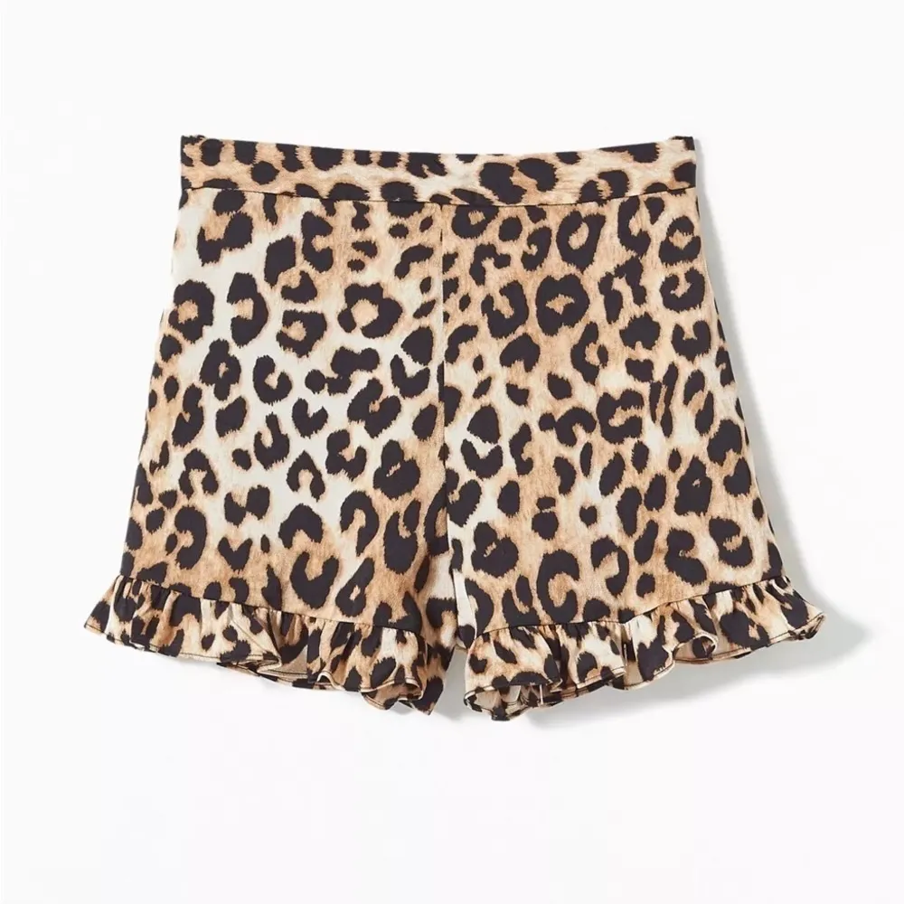 NWT Urban Outfitters Leopard Print Flutter Short - Image 12