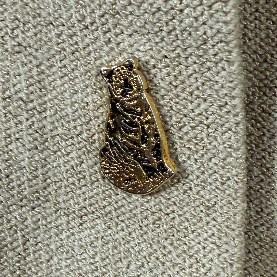 90s Vintage | Beige Wool Long line Cardigan Sweater Unique Gold Buttons | Small - Image 5