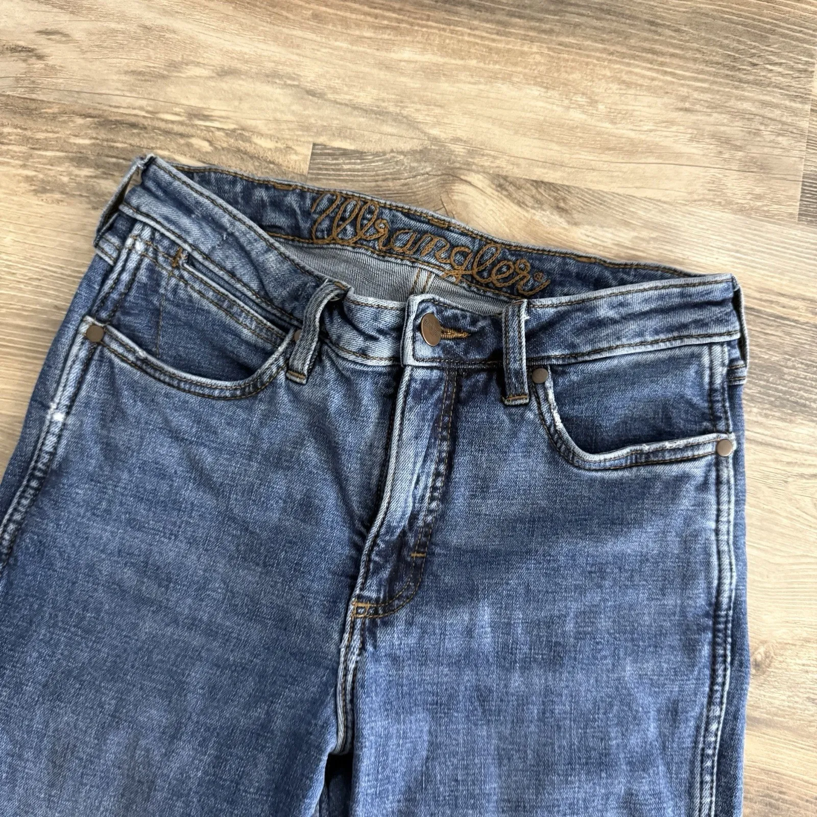 Wrangler High Rise Trouser Flare Jeans Women’s Size 27x34 Dark Wash - Image 4