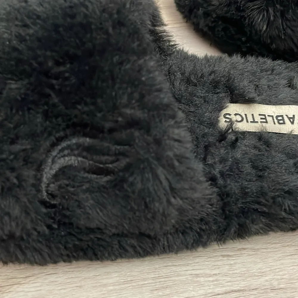 Black Faux Fur Padded Slipper Slides Size 8 - Image 3