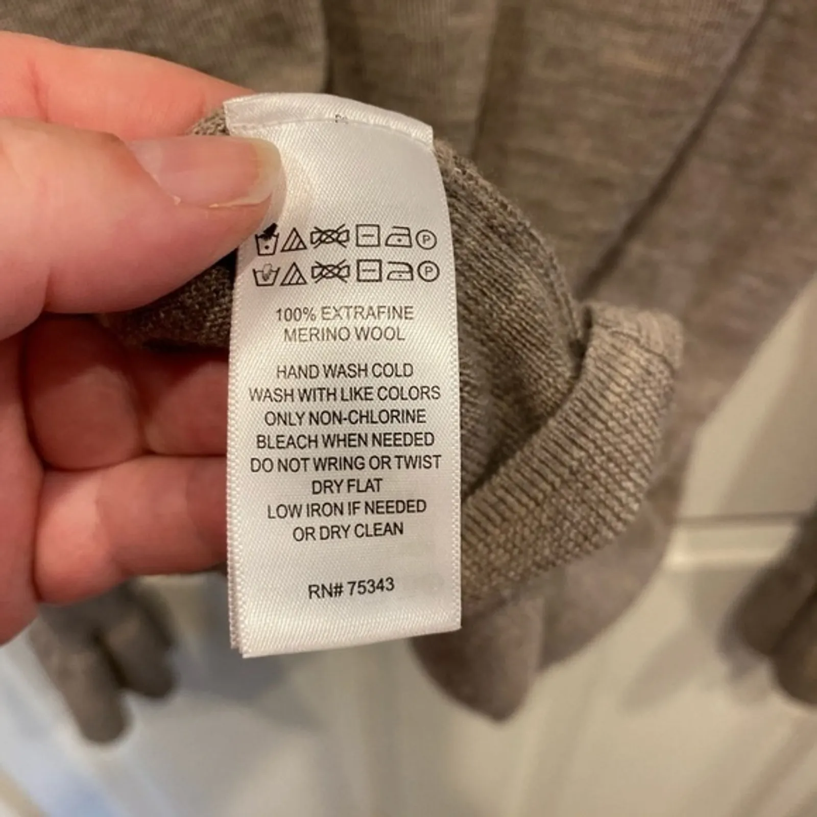 Nanete Lepore Extra Fine Merino Wool‎ Women Sweater Bell Sleeve Taupe Sz Medium - Image 4