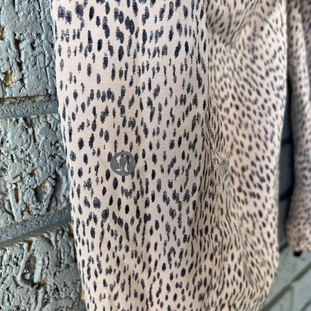 Lululemon Step Lively Crop Dottie Dash Grain Black Size 8 - Image 7