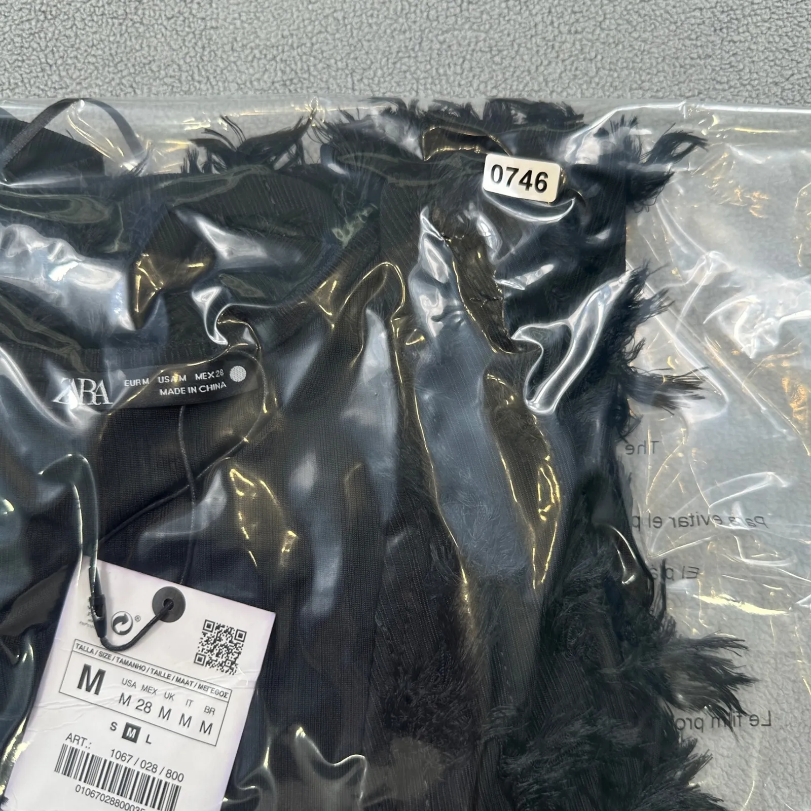 NWT Zara Top M Womens Black Sheer Textured Fringe Blouse Ribbed Long Sleeve V - Image 7