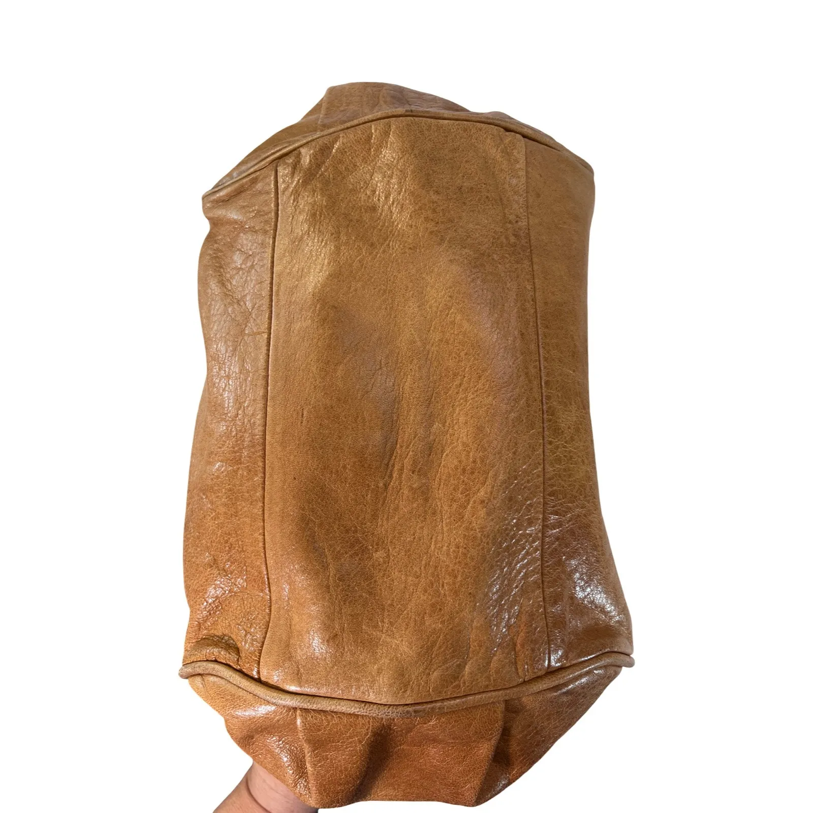 Chloé Ethel Medium Tote in Cognac Leather Gold Hardware Two Way Crossbody Strap - Image 11