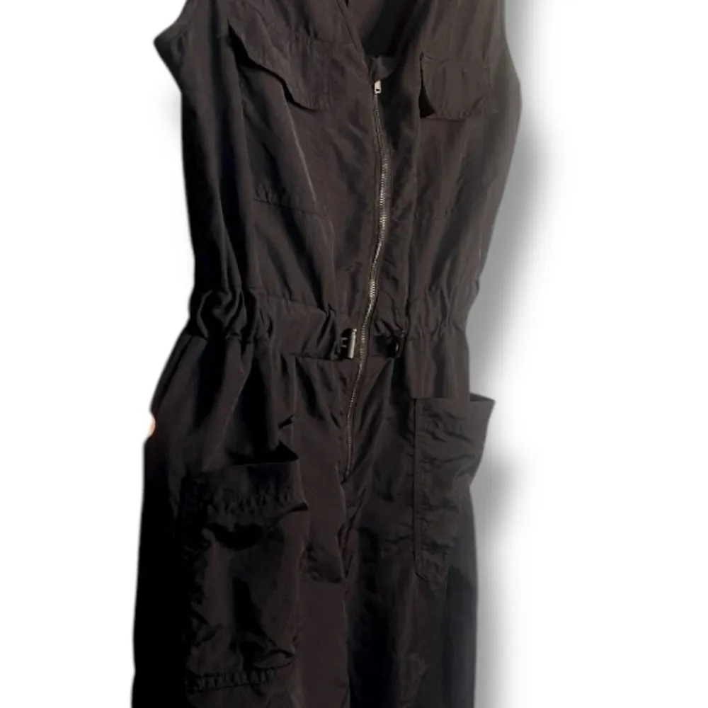 Madden NYC Black Sleeveless Jumpsuit Size Small 100% Nylon 4 Pockets! - Image 5