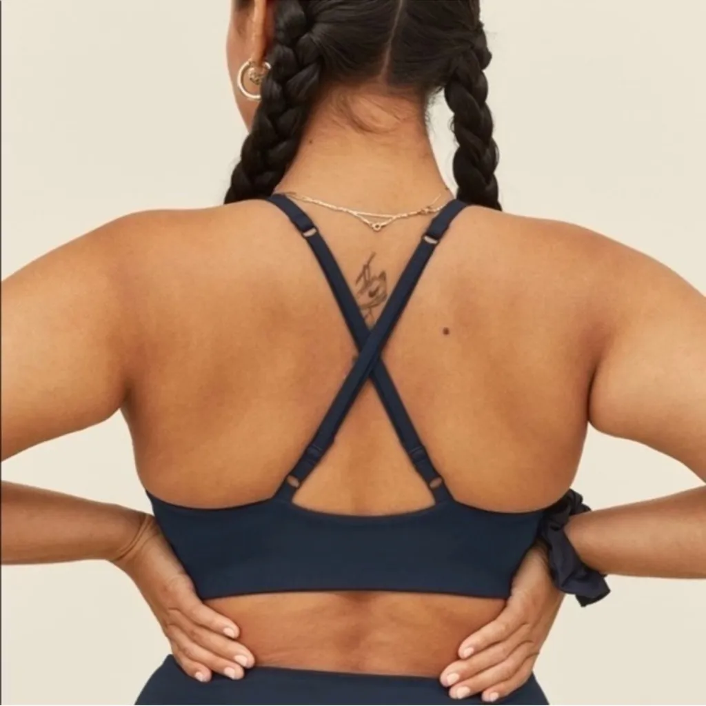 Girlfriend Collective Topanga High Neck Sports Bra in Navy Women’s Size Large - Image 2