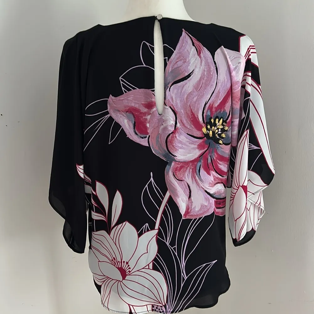 White House Black Market Black and Pink Floral Tunic sz XS - Image 5