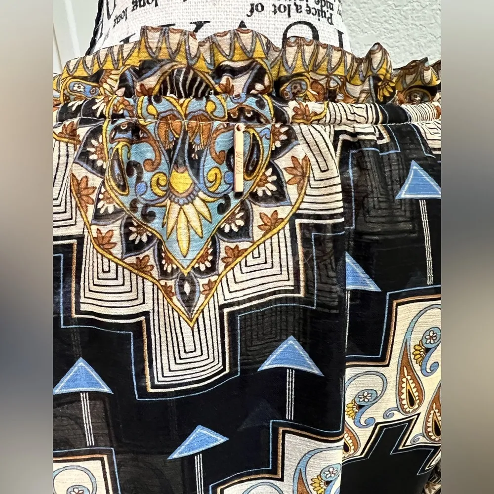 NWT-MISA Los Angeles SIENA Top in Alhambra Mosaic, size Medium - Image 10