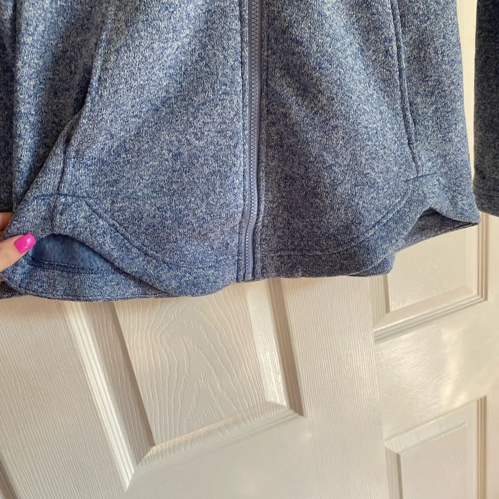 Eddie Bauer medium Heather blue sweatshirt long sleeve - Image 3