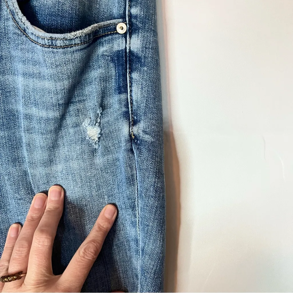 Silver Jeans Women's Straight Leg in Blue - Image 4